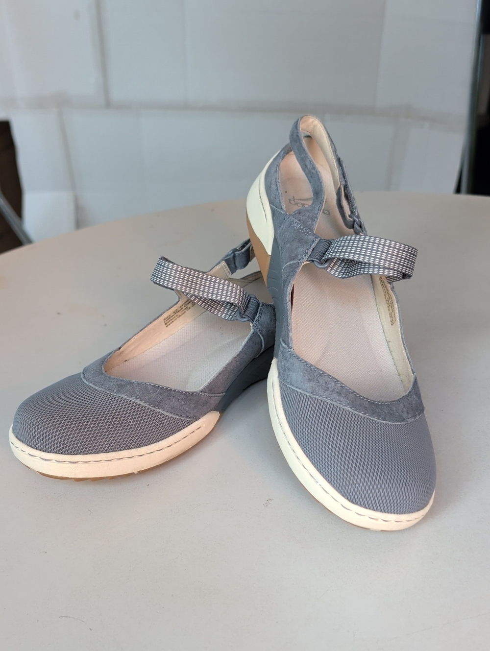 Dansko Women's Light Gray Mary Jane Flats w/ Strap SZ 42(12 ) Lightweight Comfy